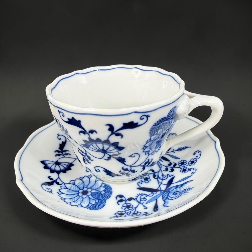 Blue Danube Tea Cup and Saucer Set‎ Blue Onion Floral Porcelain Scalloped Rim